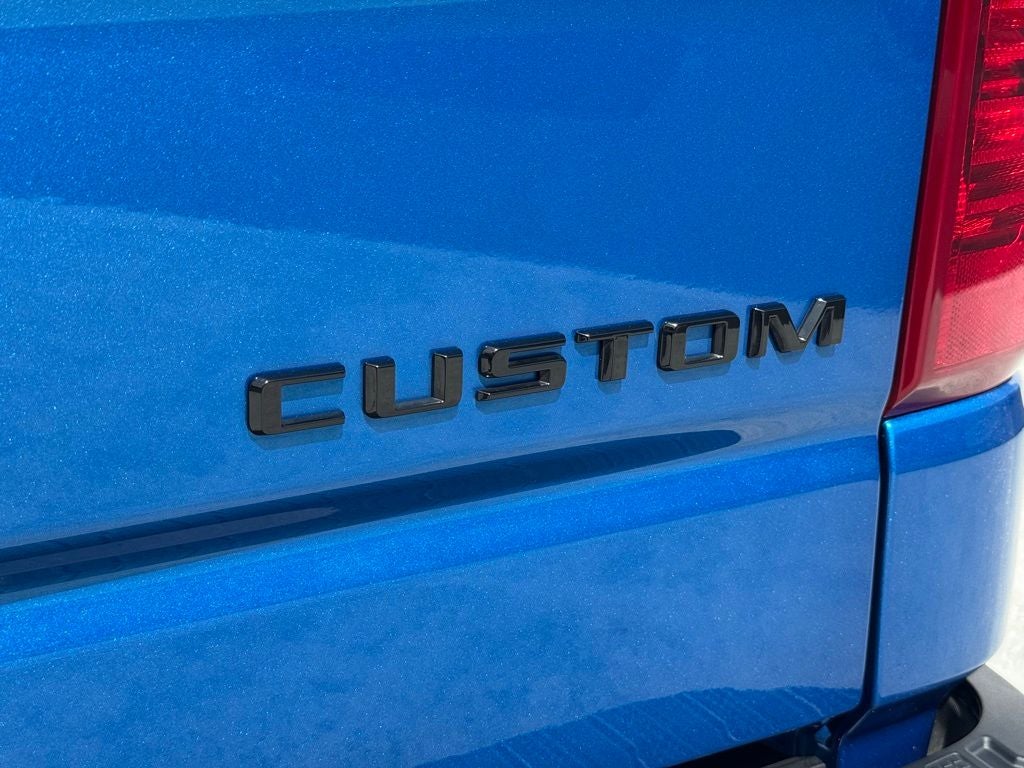 2023 Chevrolet Silverado 1500 Custom Trail Boss