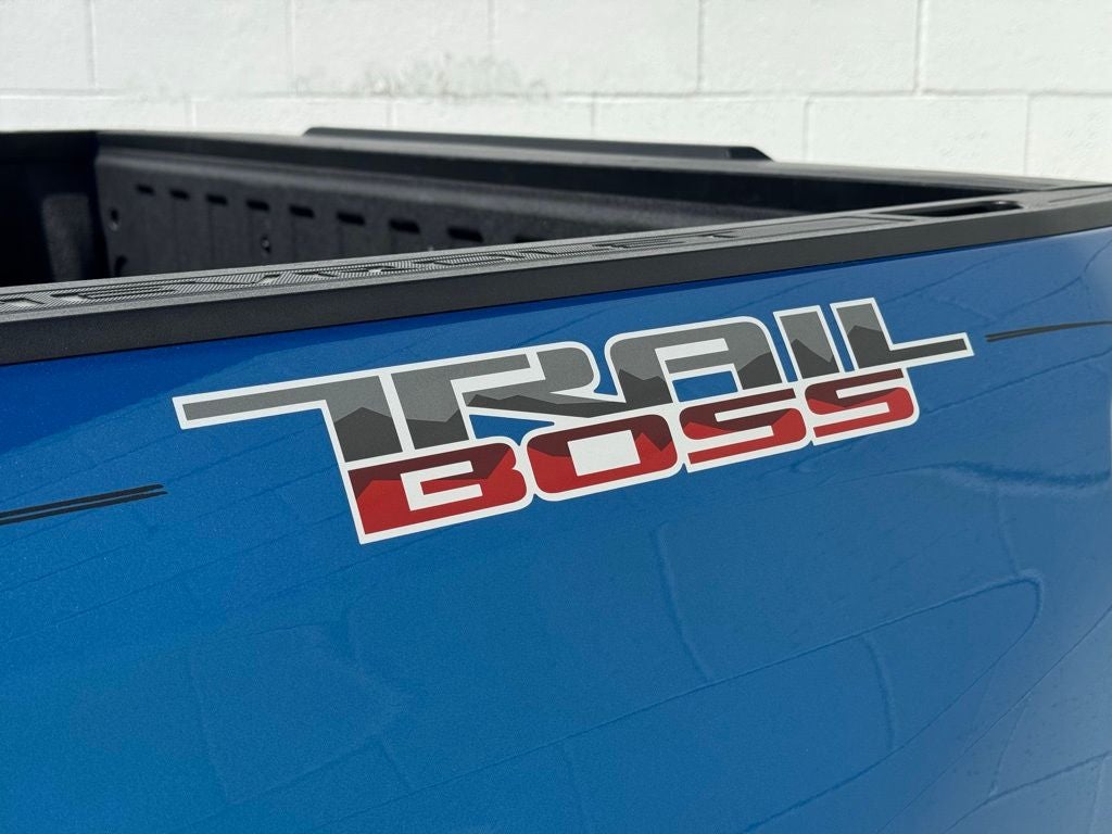 2023 Chevrolet Silverado 1500 Custom Trail Boss