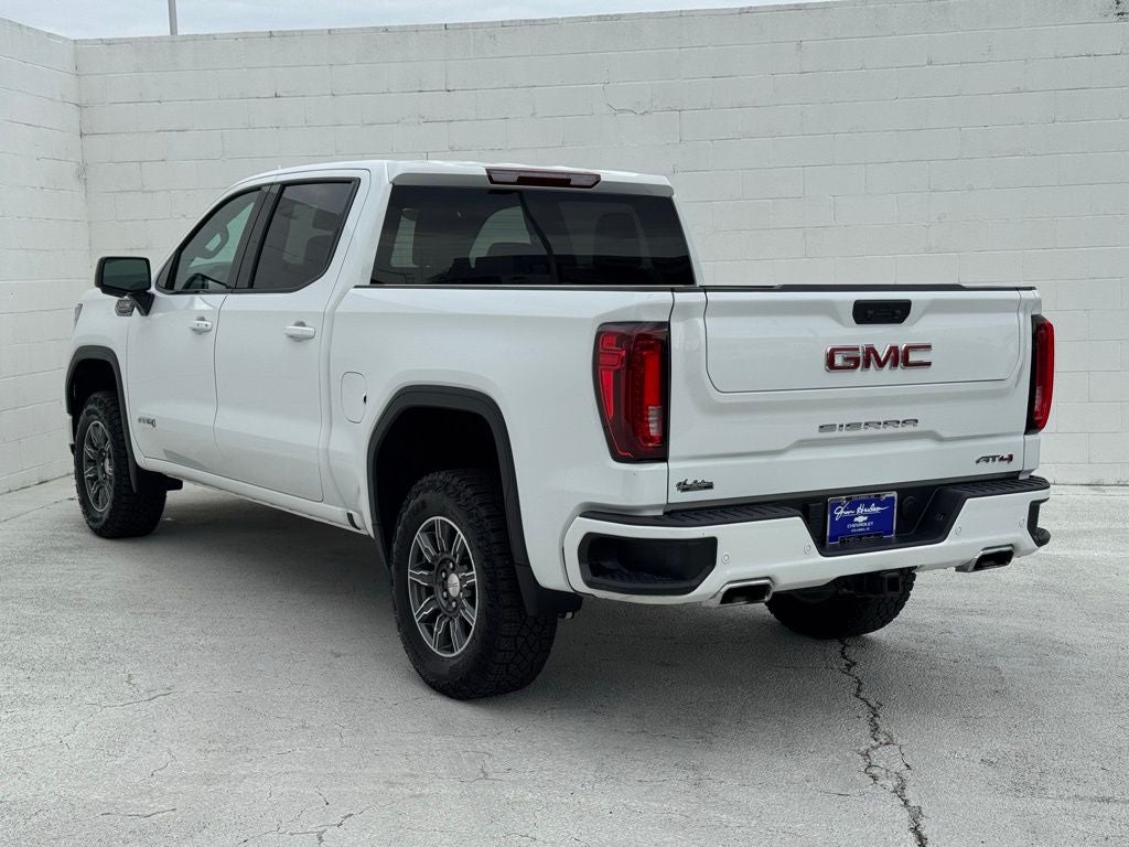 2025 GMC Sierra 1500 AT4