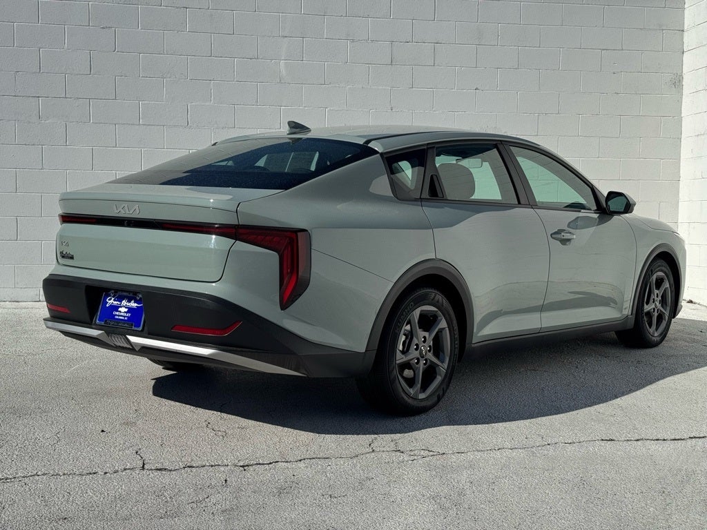 2025 Kia K4 LXS