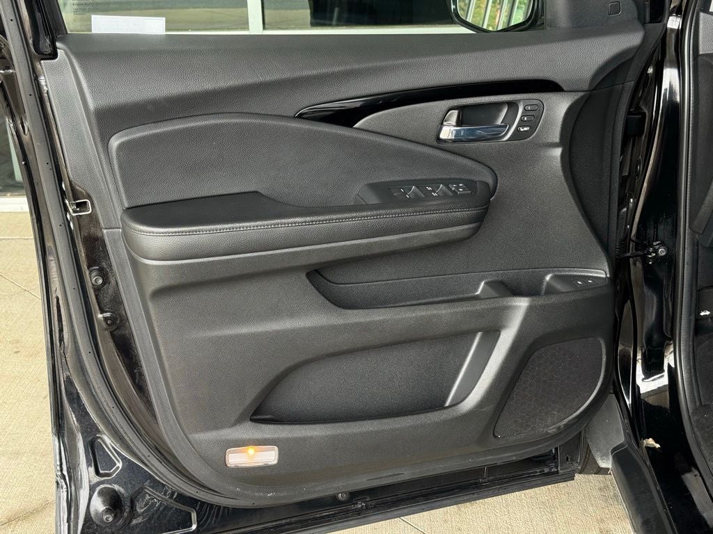 2022 Honda Pilot Touring 7 Passenger