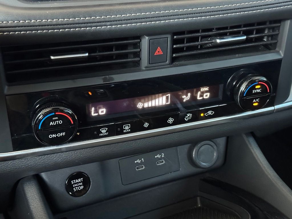 2025 Nissan Rogue SV