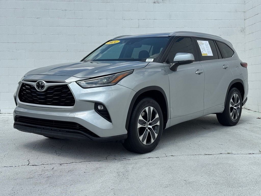 2024 Toyota Highlander XLE