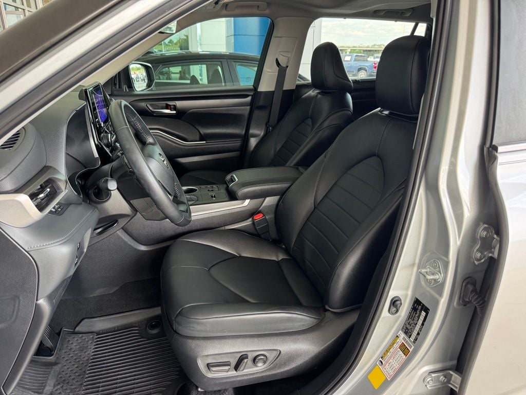 2024 Toyota Highlander XLE