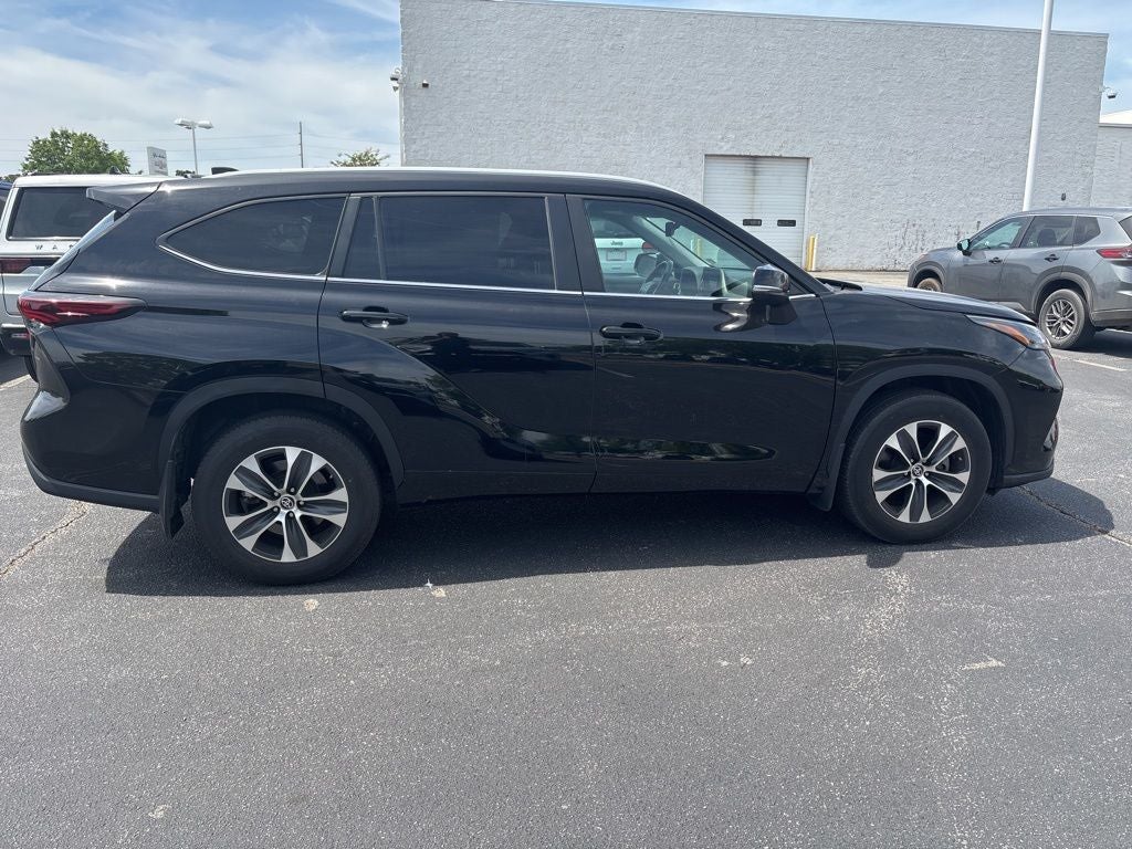 2024 Toyota Highlander XLE