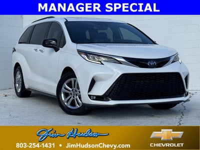 2023 Toyota Sienna XSE 7 Passenger
