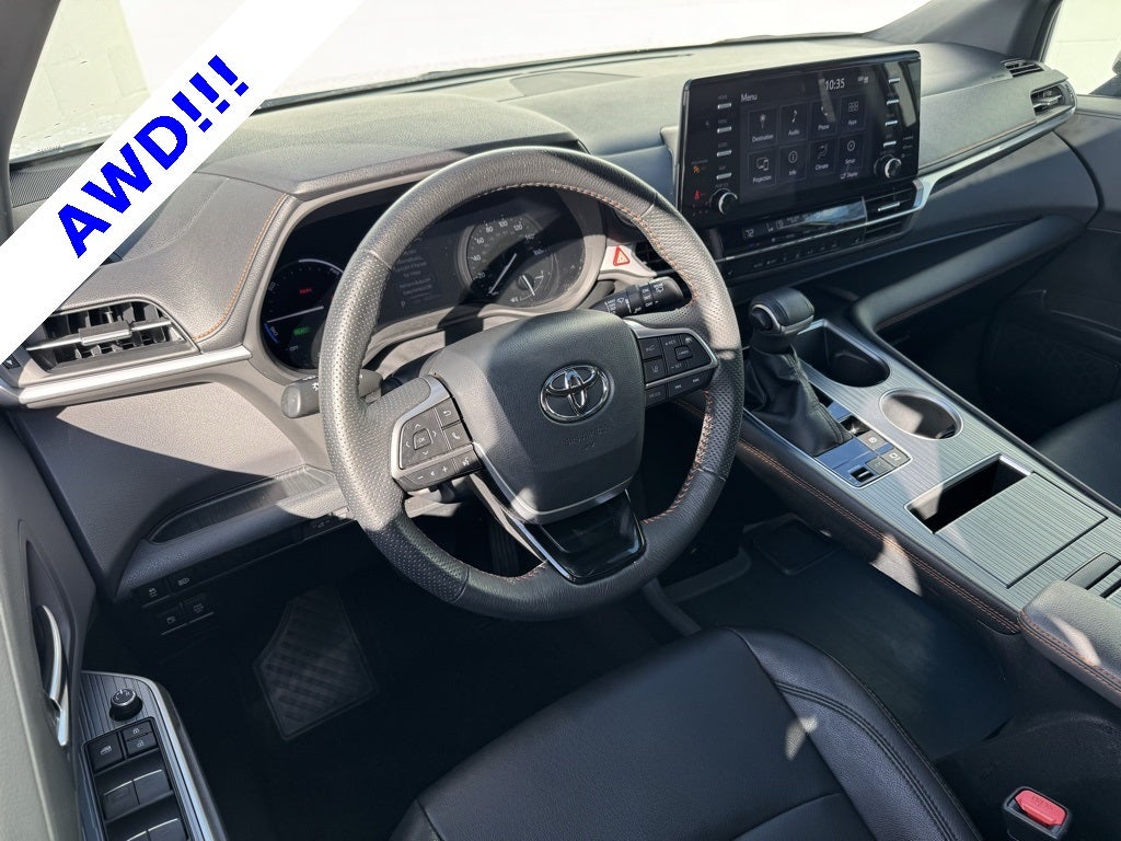 2023 Toyota Sienna XSE 7 Passenger