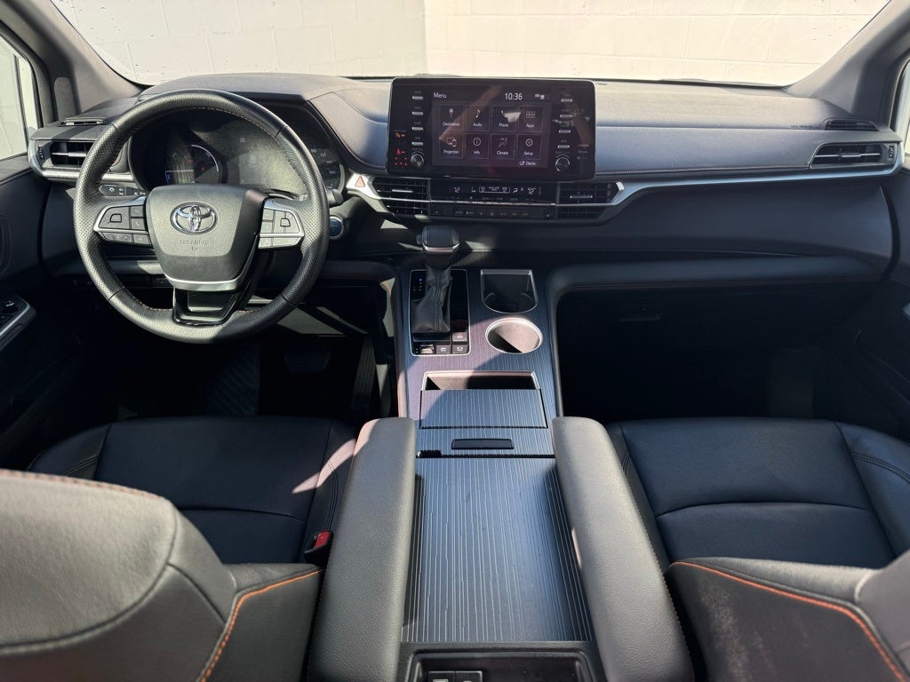 2023 Toyota Sienna XSE 7 Passenger