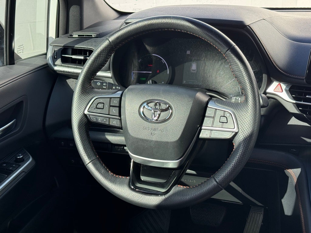 2023 Toyota Sienna XSE 7 Passenger