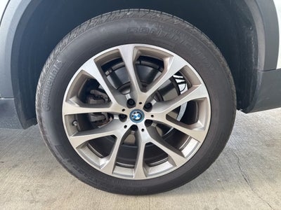 2025 BMW X5 xDrive50e