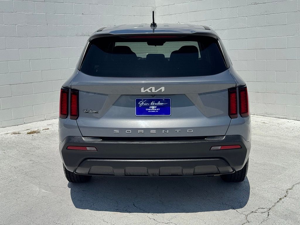 2022 Kia Sorento LX