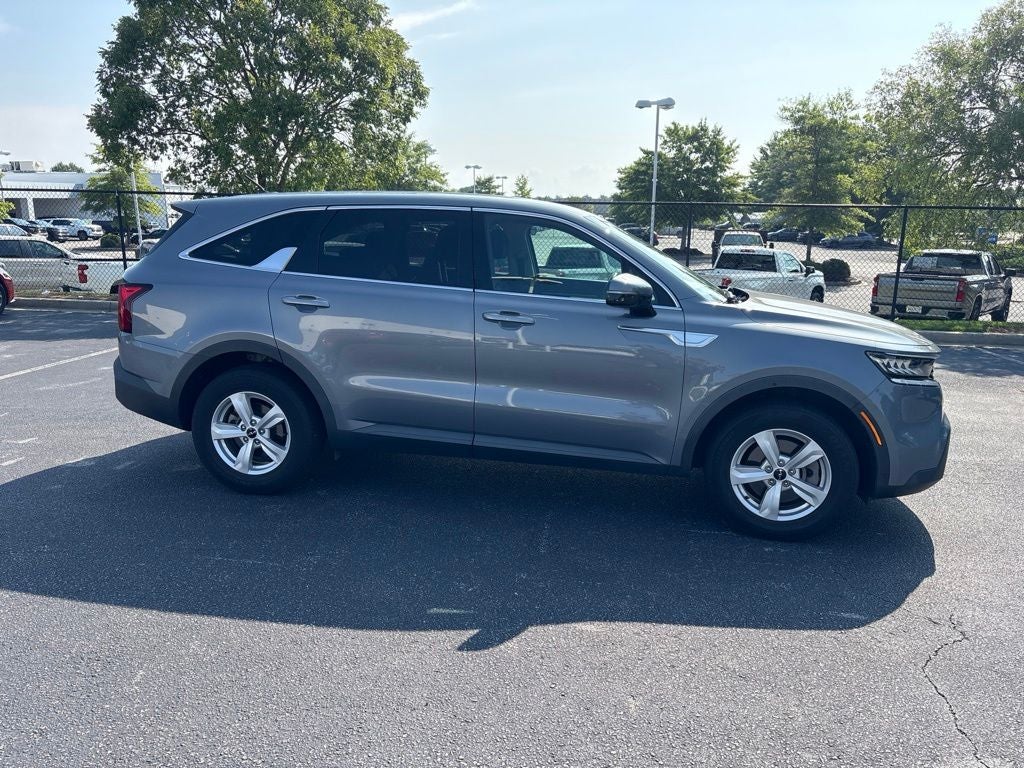 2022 Kia Sorento LX