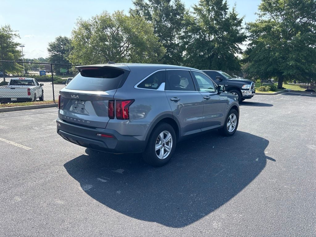 2022 Kia Sorento LX