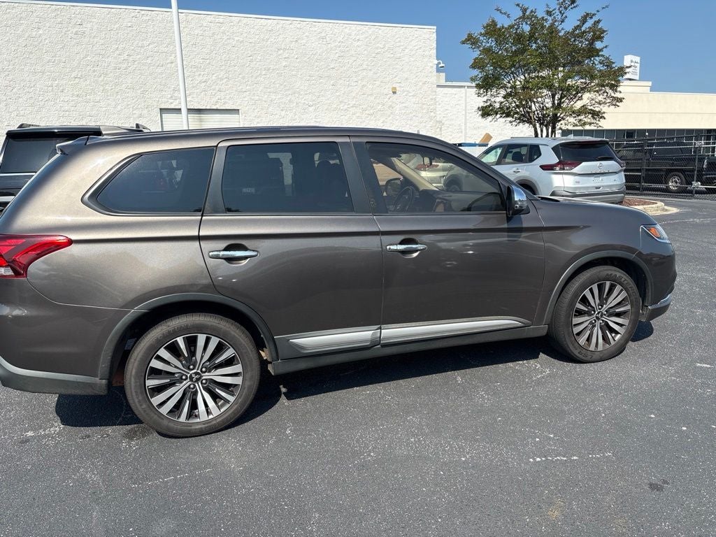 2019 Mitsubishi Outlander SE