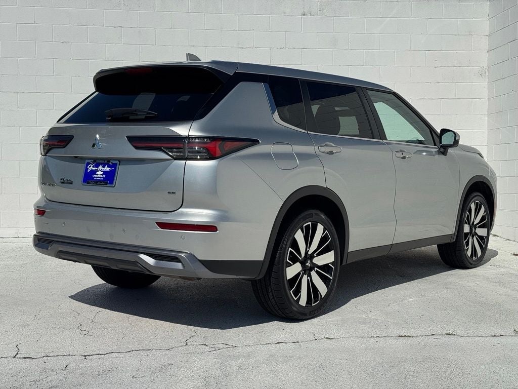 2025 Mitsubishi Outlander SE