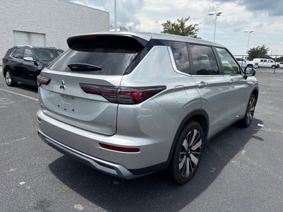 2025 Mitsubishi Outlander SE