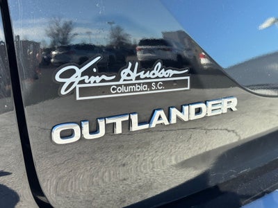 2024 Mitsubishi Outlander ES