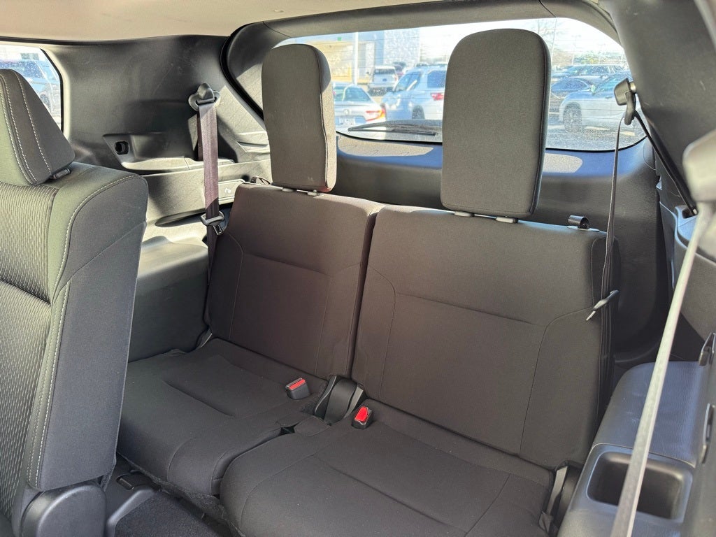 2024 Mitsubishi Outlander ES