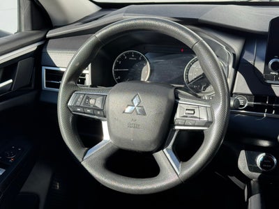 2024 Mitsubishi Outlander ES