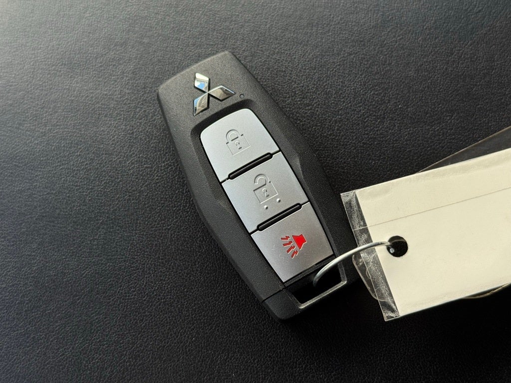 2024 Mitsubishi Outlander ES