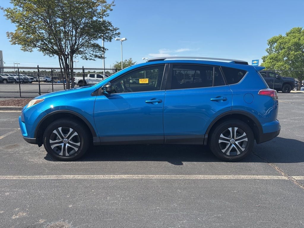 2017 Toyota RAV4 LE