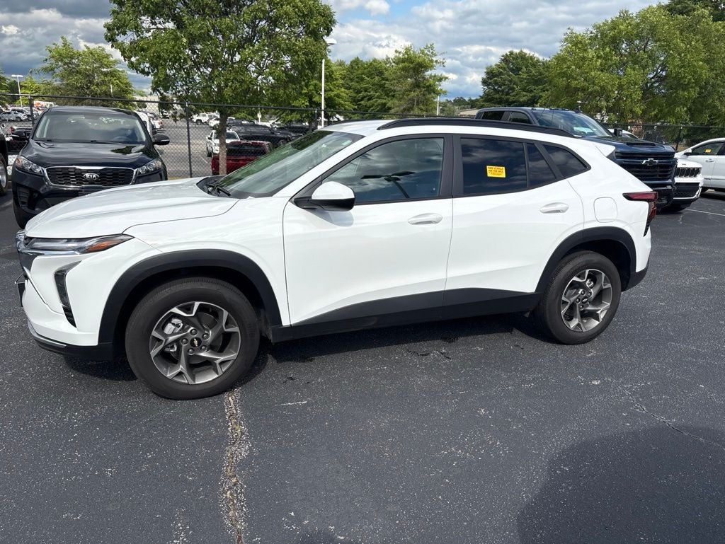 2025 Chevrolet Trax LT