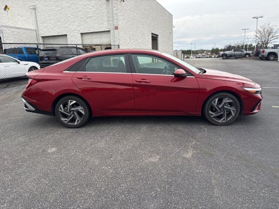 2025 Hyundai Elantra SEL Convenience