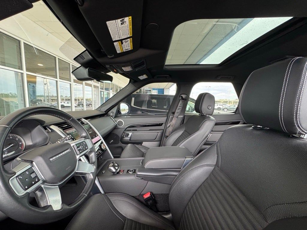 2023 Land Rover Discovery S R-Dynamic