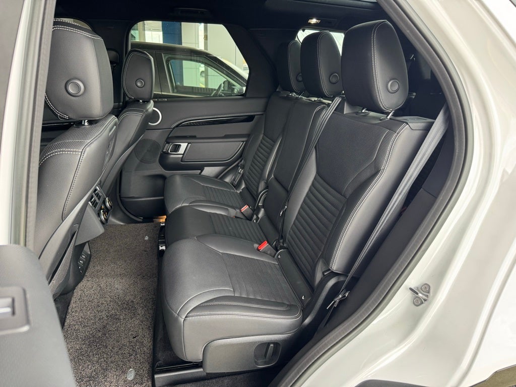 2023 Land Rover Discovery S R-Dynamic