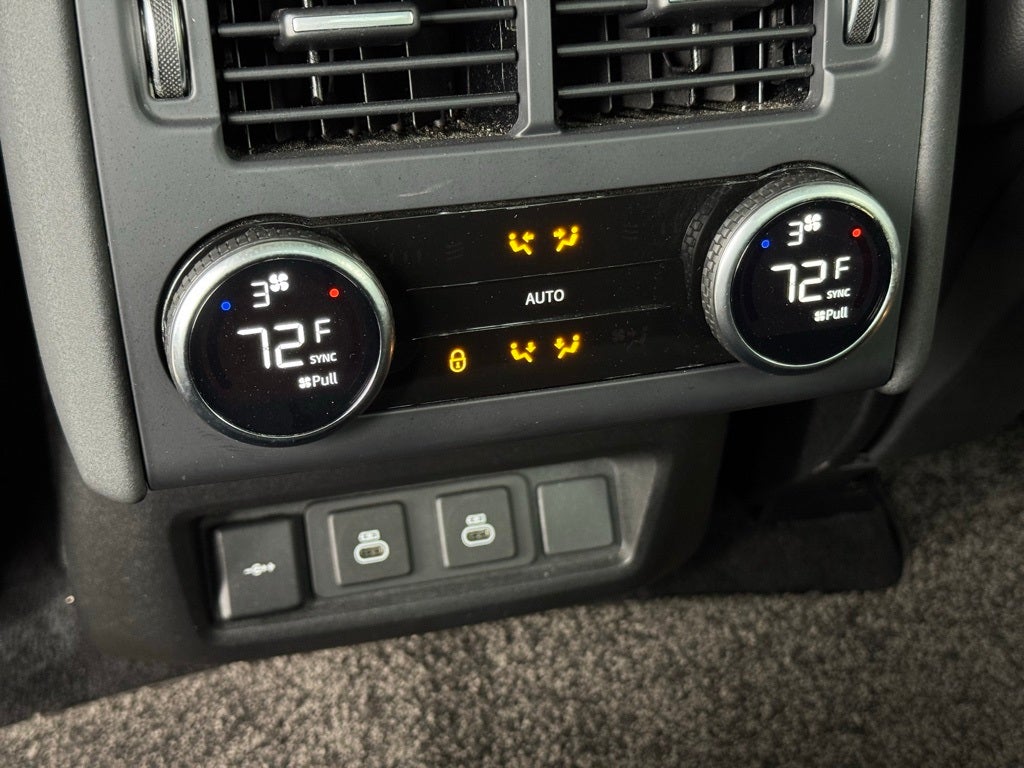 2023 Land Rover Discovery S R-Dynamic