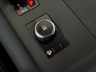 2023 Land Rover Discovery S R-Dynamic