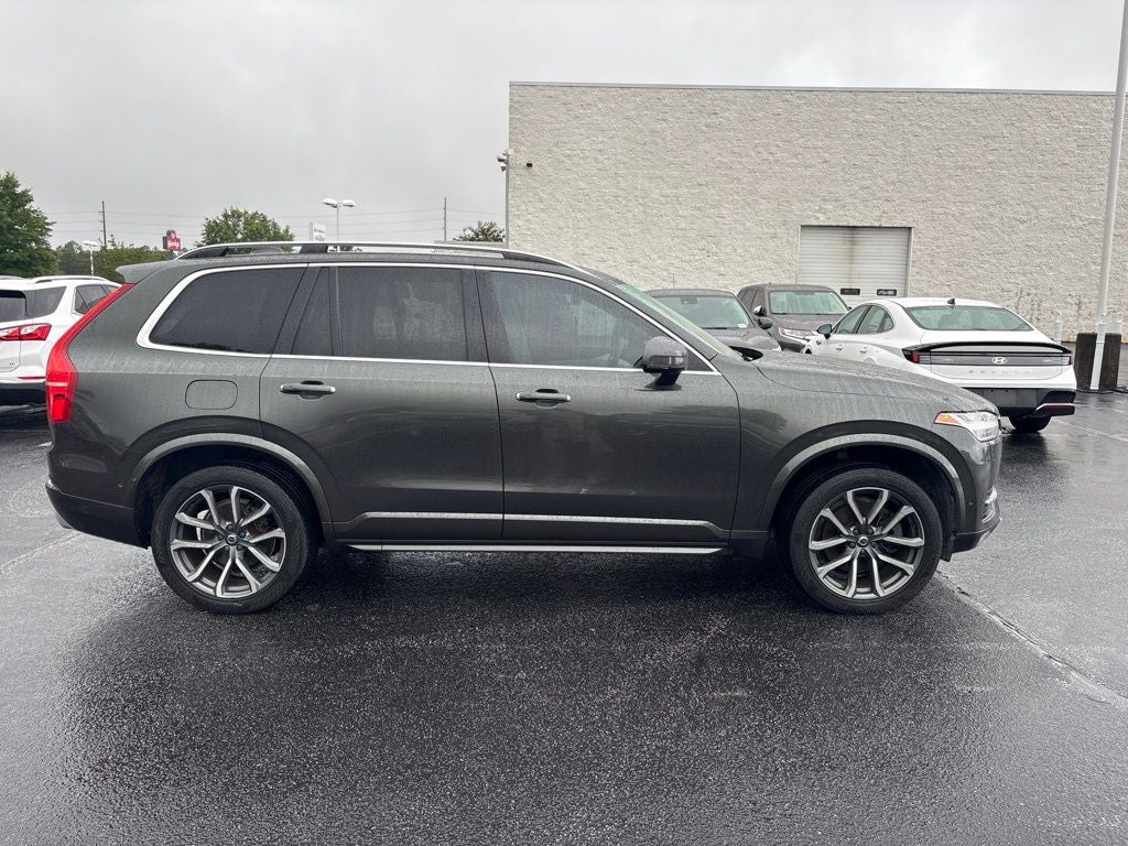 2018 Volvo XC90 T6 Momentum