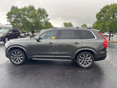 2018 Volvo XC90 T6 Momentum