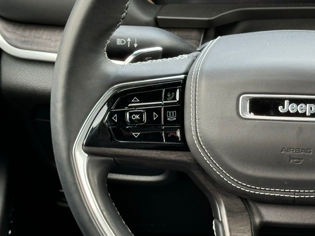 2022 Jeep Grand Cherokee Overland