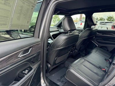 2022 Jeep Grand Cherokee Overland