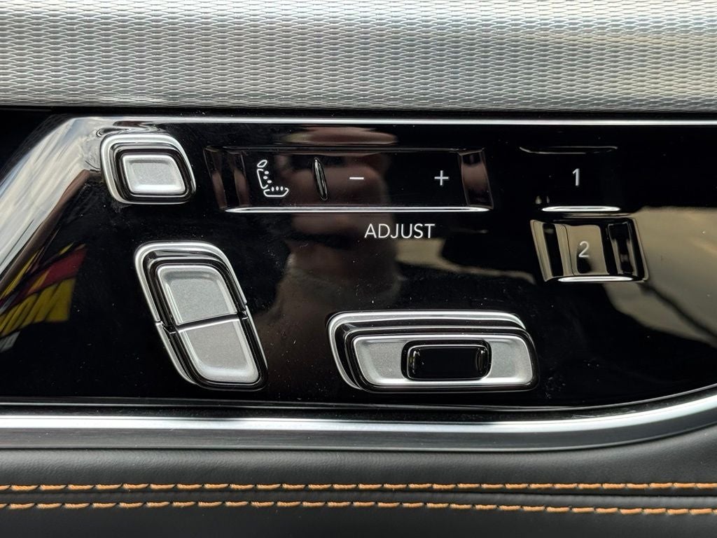2023 Jeep Grand Wagoneer Series III