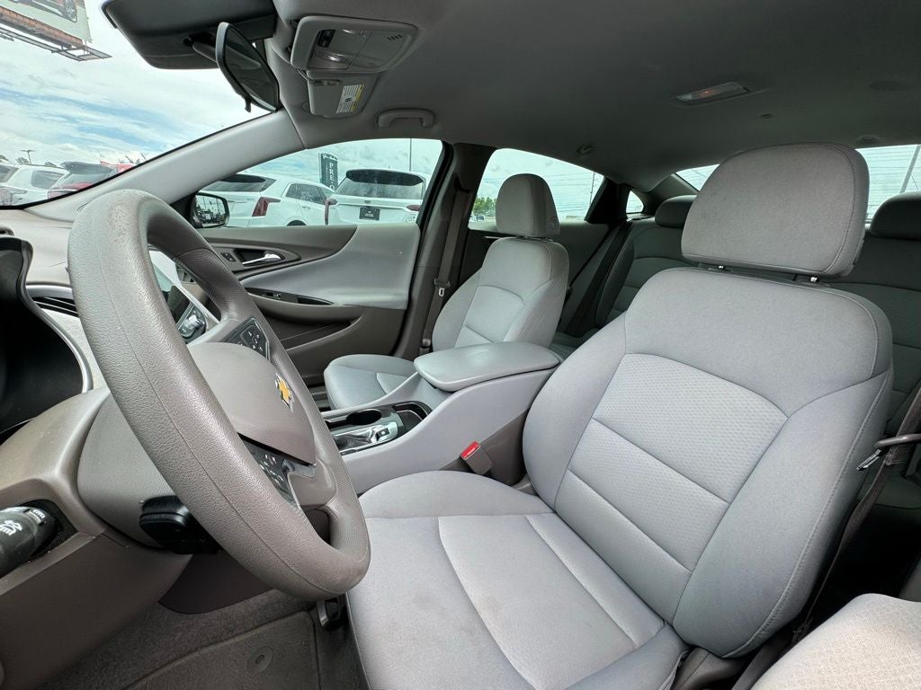 2023 Chevrolet Malibu LS 1LS