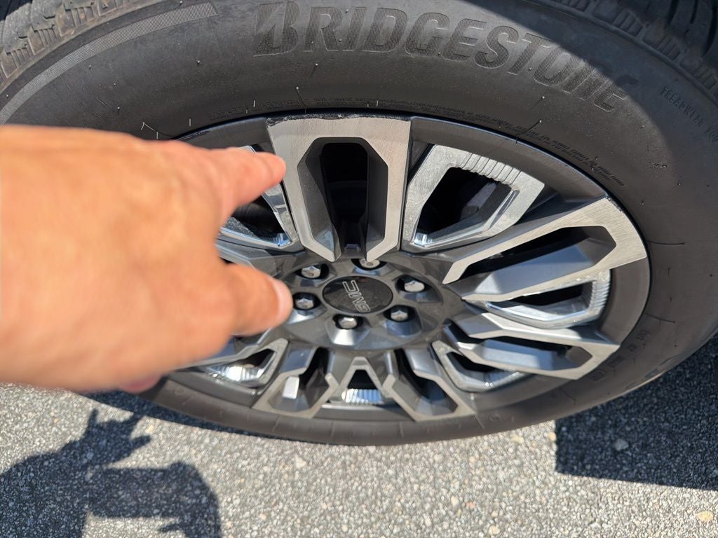 2023 GMC Yukon Denali Ultimate