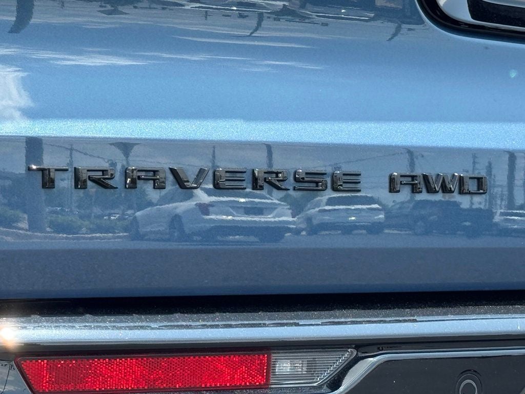 2025 Chevrolet Traverse RS