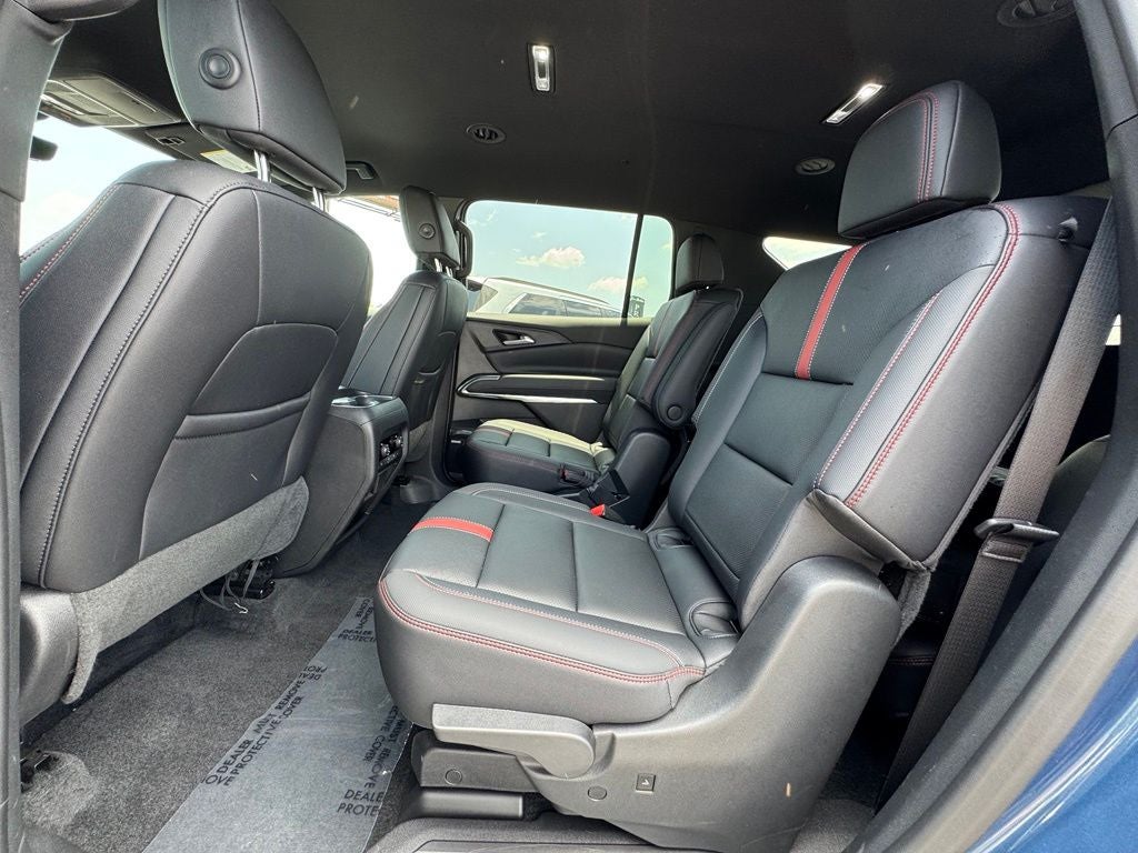 2025 Chevrolet Traverse RS
