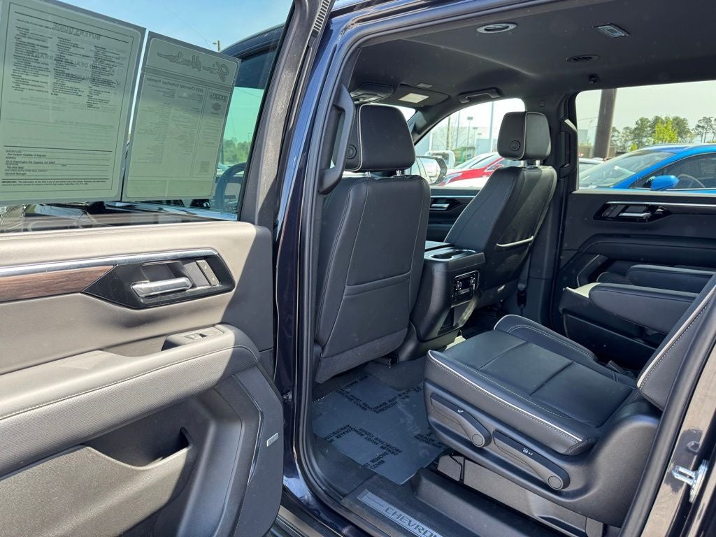 2025 Chevrolet Suburban Premier