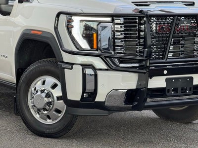 2025 GMC Sierra 3500HD Denali