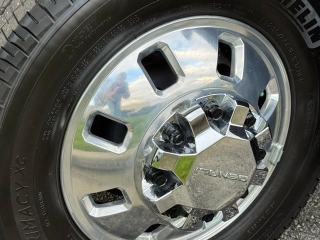 2025 GMC Sierra 3500HD Denali