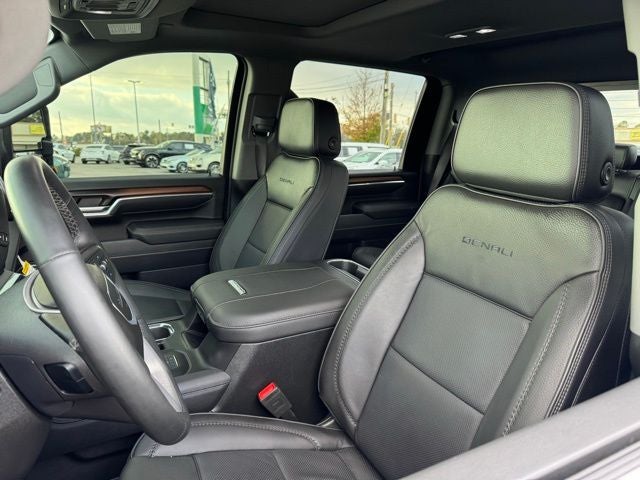 2025 GMC Sierra 3500HD Denali