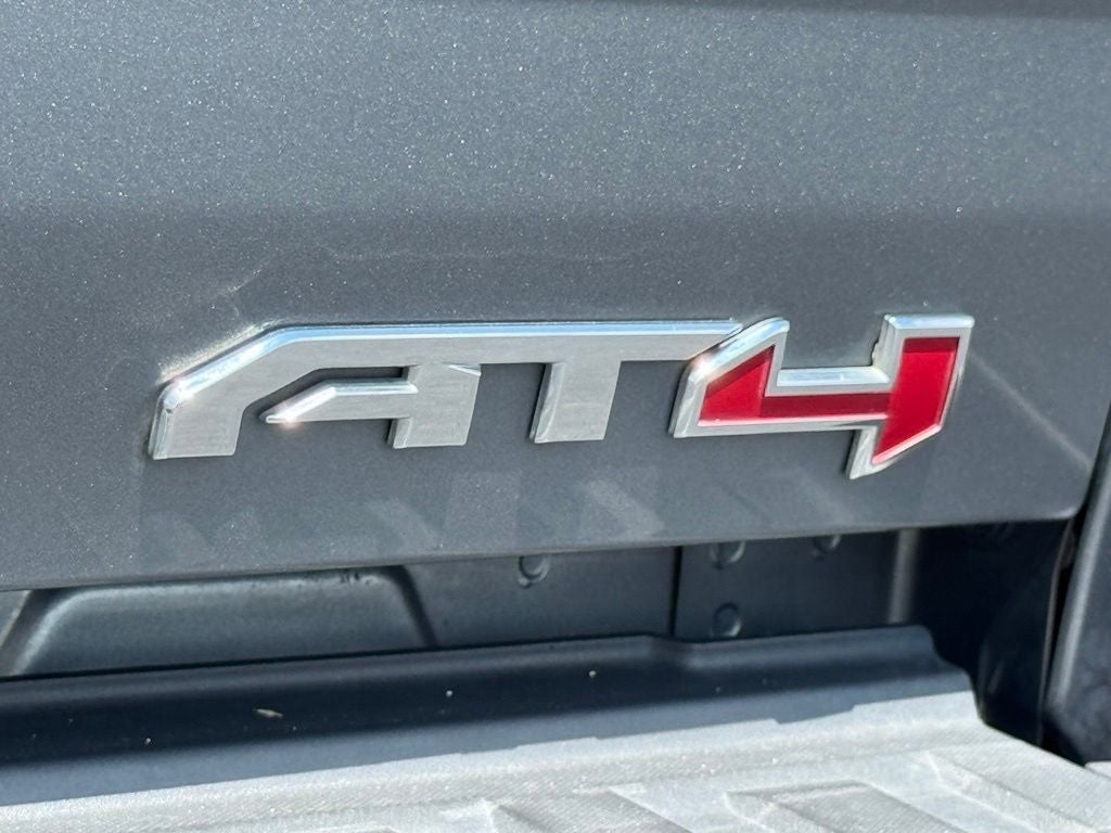 2022 GMC Canyon AT4 w/Leather
