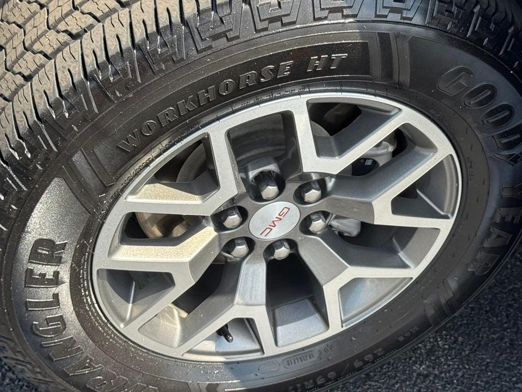 2022 GMC Canyon AT4 w/Leather