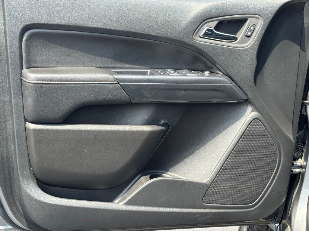 2022 GMC Canyon AT4 w/Leather