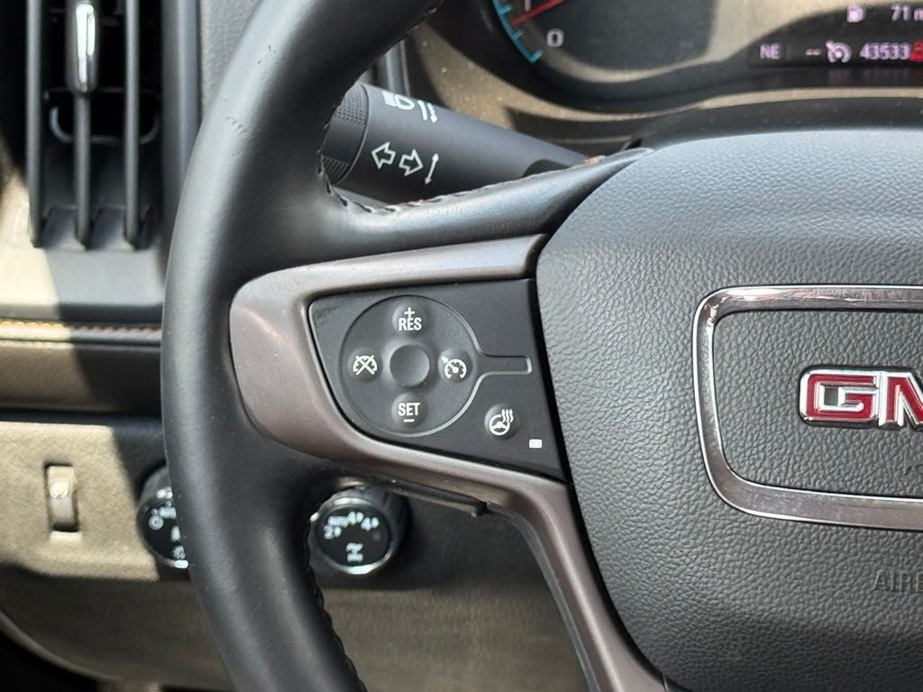 2022 GMC Canyon AT4 w/Leather