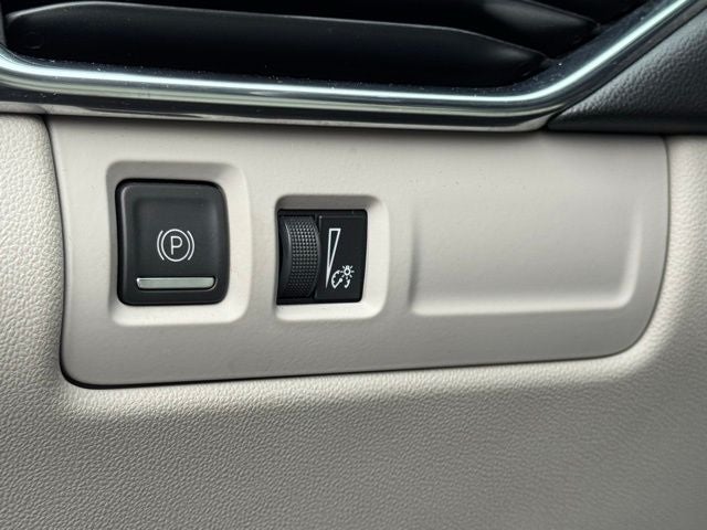 2021 Cadillac XT4 Premium Luxury