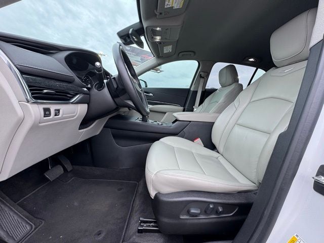 2021 Cadillac XT4 Premium Luxury